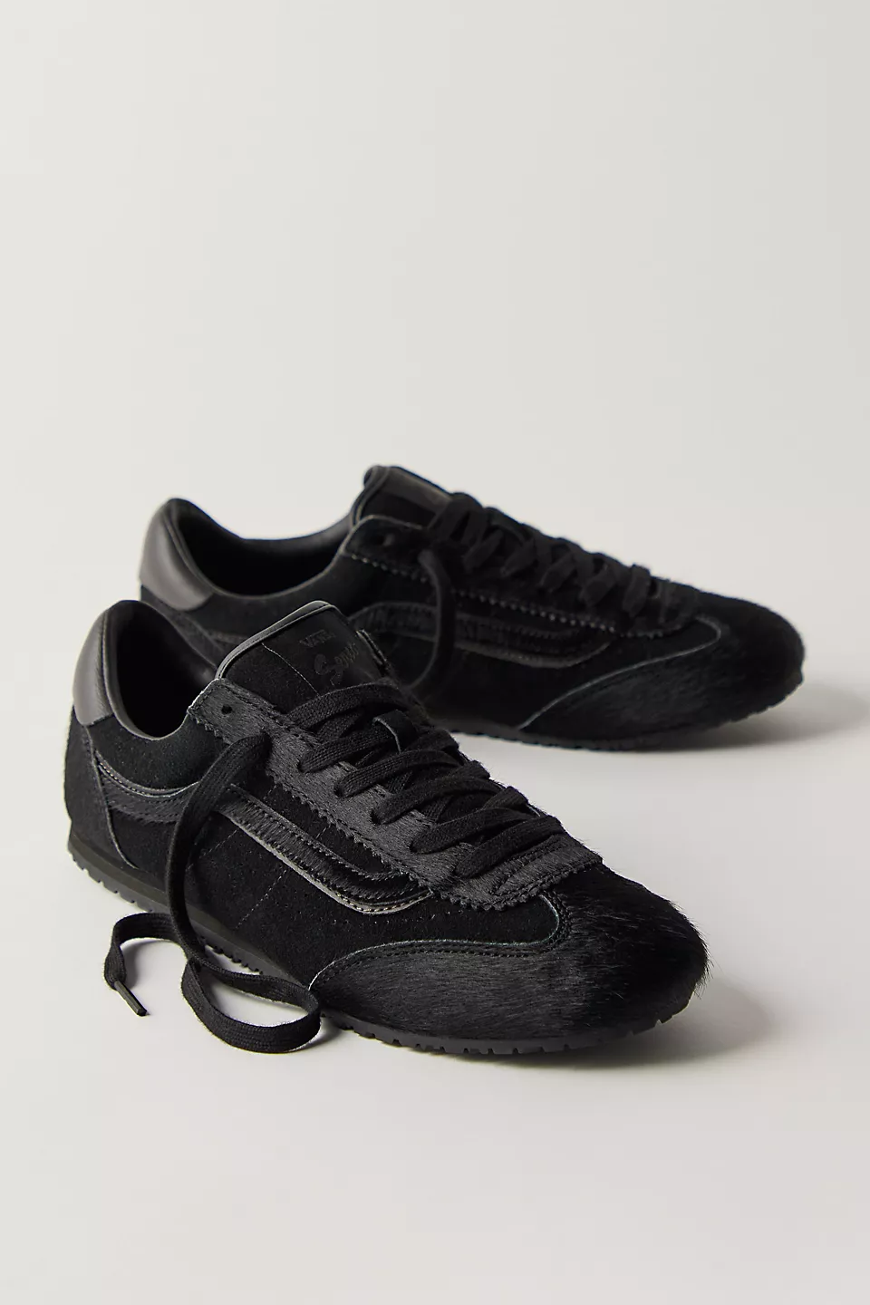 Vans — Super Lowpro Texture Sneakers